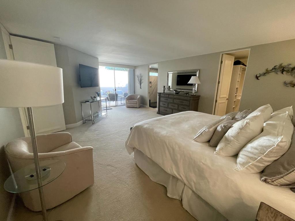 Indian Wells C.C. - Residential Lease