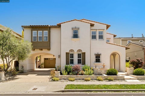 Photo of 5325 Pembroke Way Way, San Ramon, CA 94582 (MLS # 41134769)