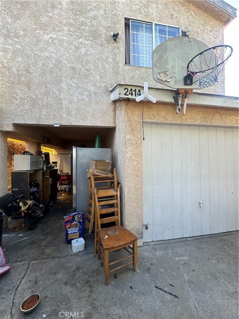 2414 E 115th PL