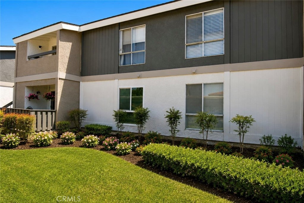 2827 S Fairview Street G, Santa Ana CA 92704