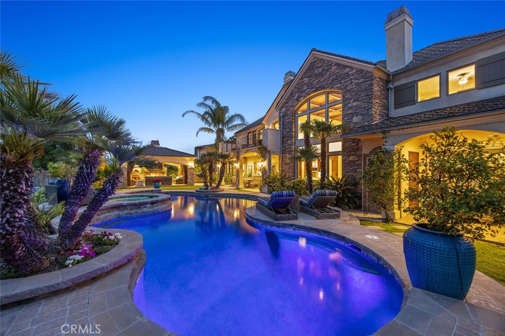 25769 Oak Leaf Court