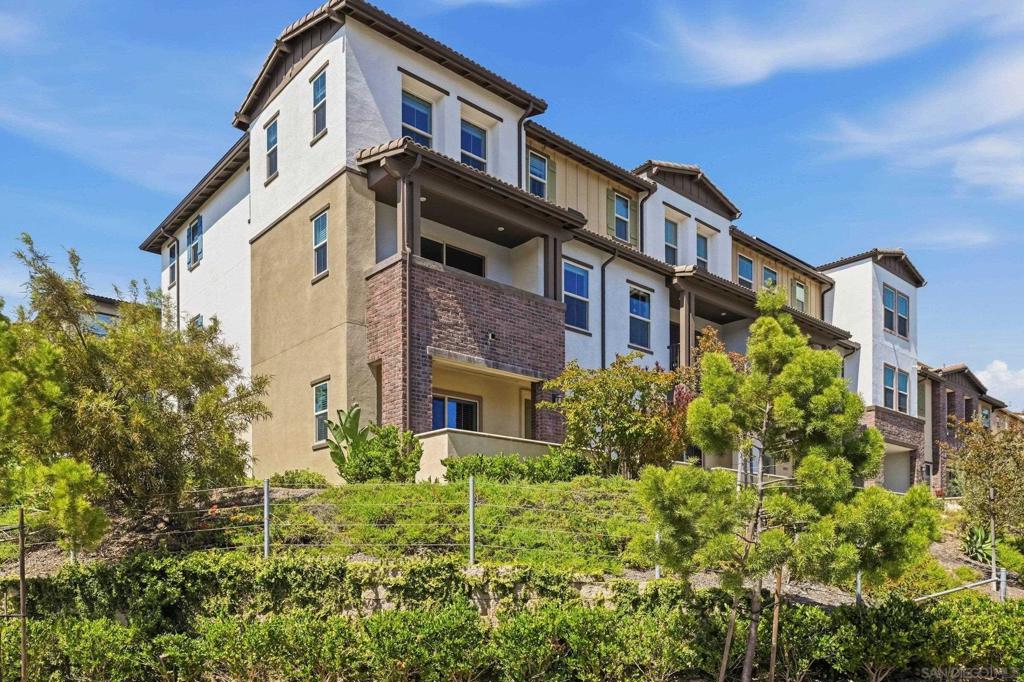 1813 Mesquite Way