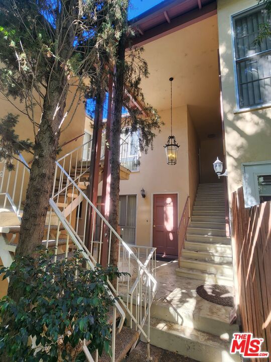 620 Acanto Street