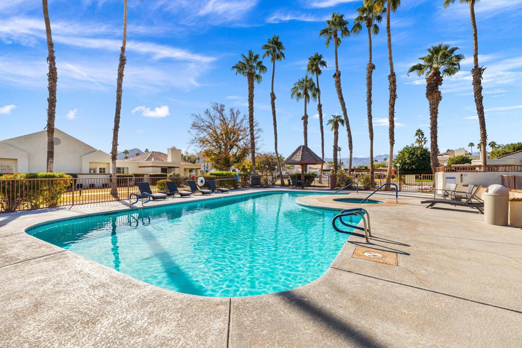 Desert Breezes - Residential