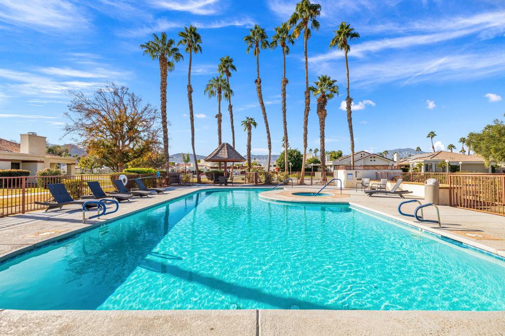 Desert Breezes - Residential