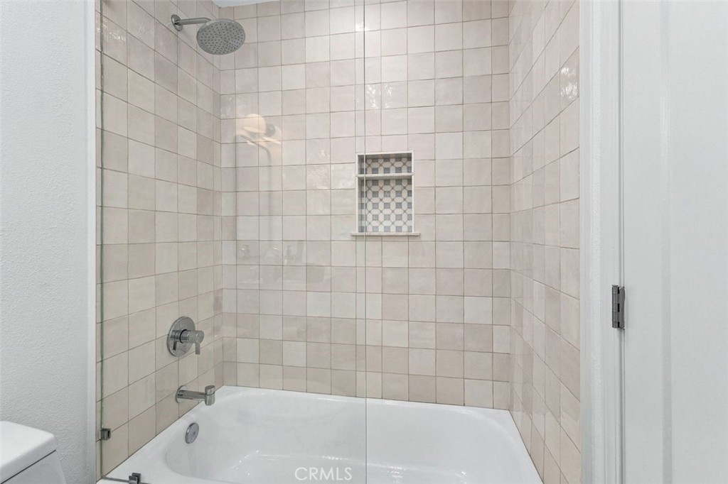 Newport North Townhomes (NNTH) - Residential