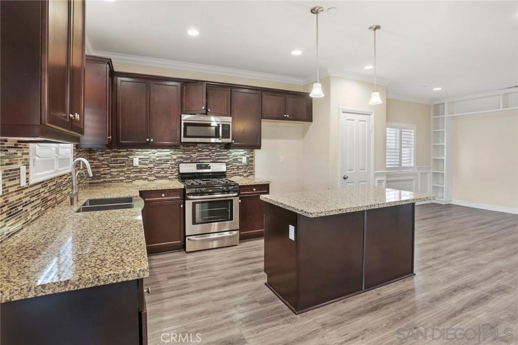 3326 Crowfoot