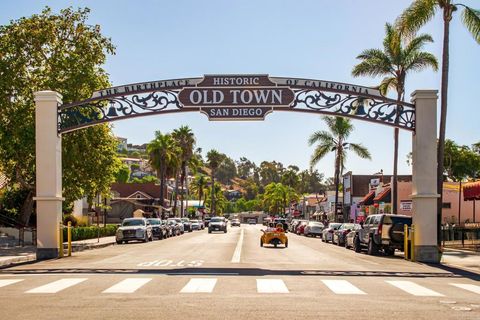 3966 Conde St San Diego CA 92110