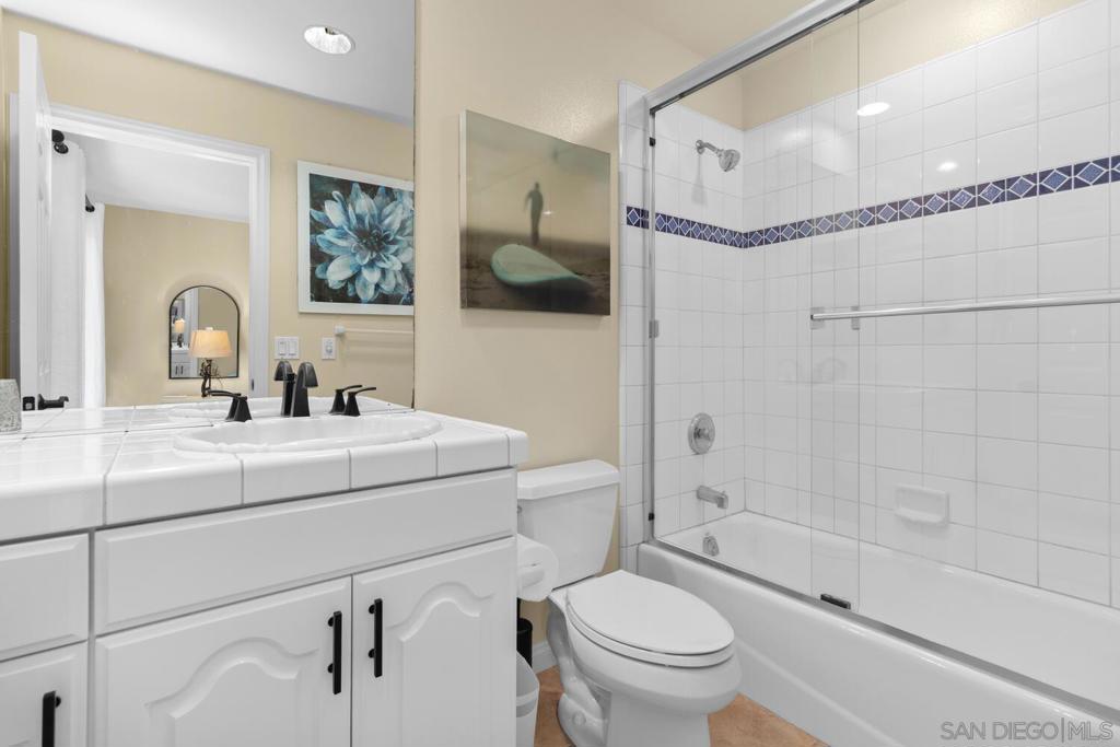 La Costa - Residential Lease