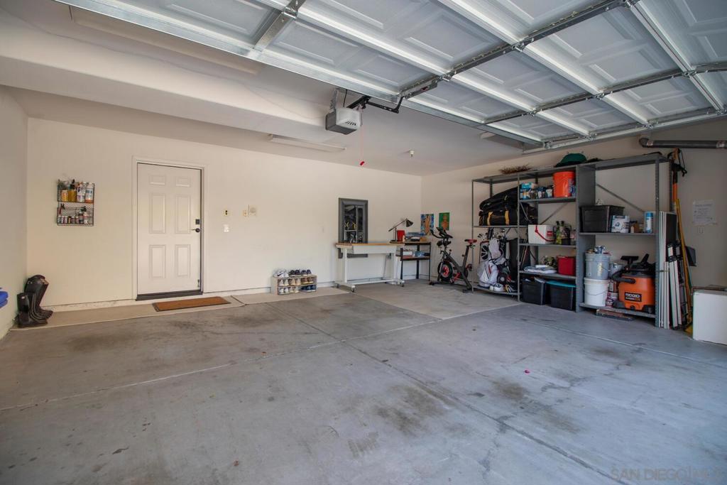 La Costa - Residential Lease