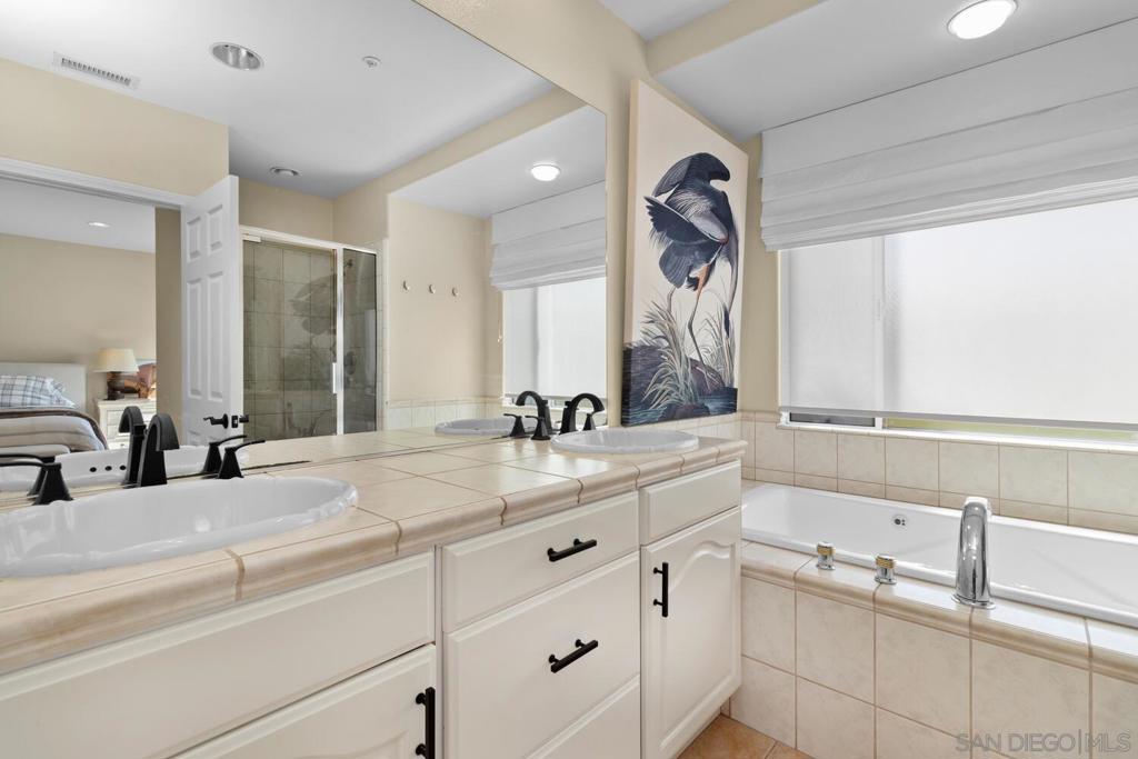 La Costa - Residential Lease