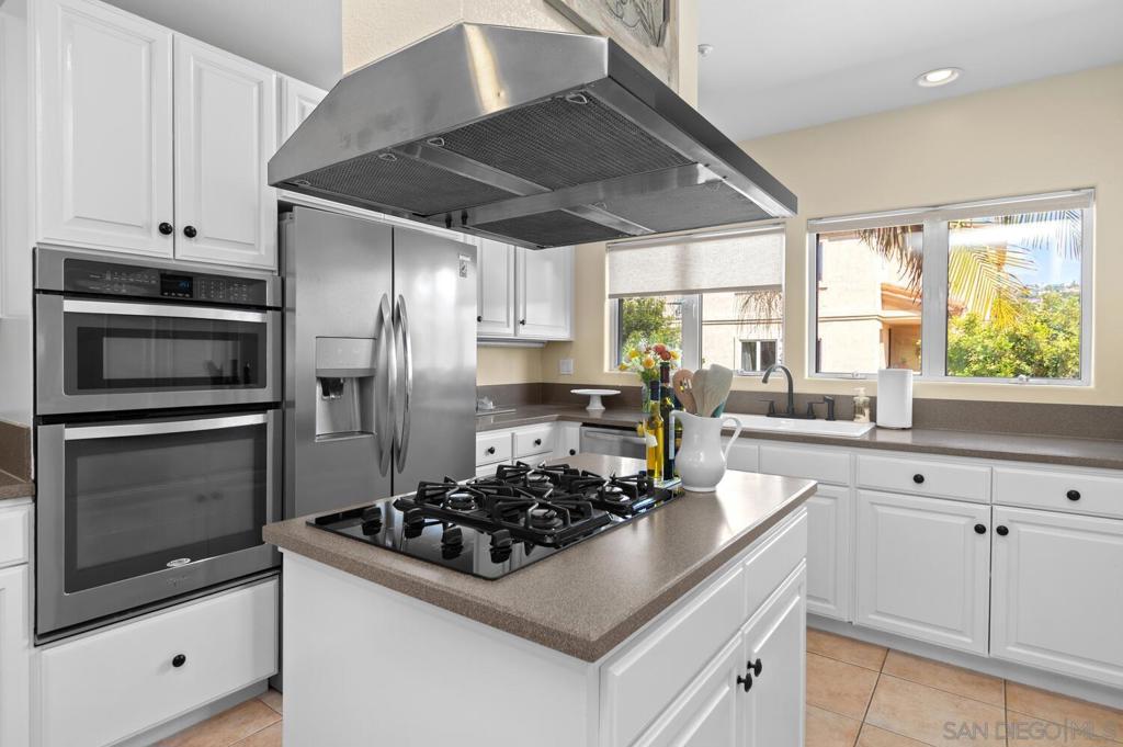 La Costa - Residential Lease