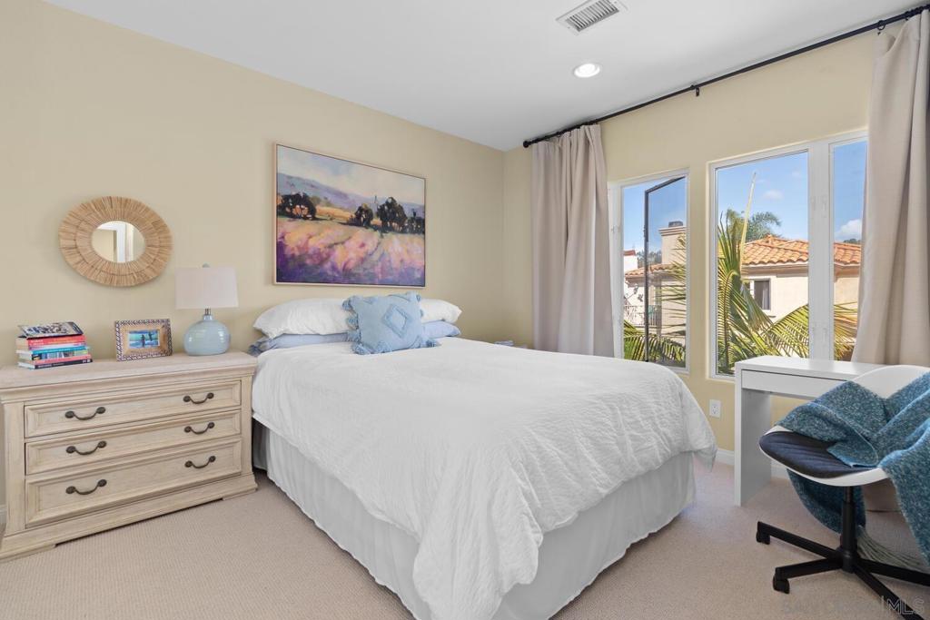 La Costa - Residential Lease