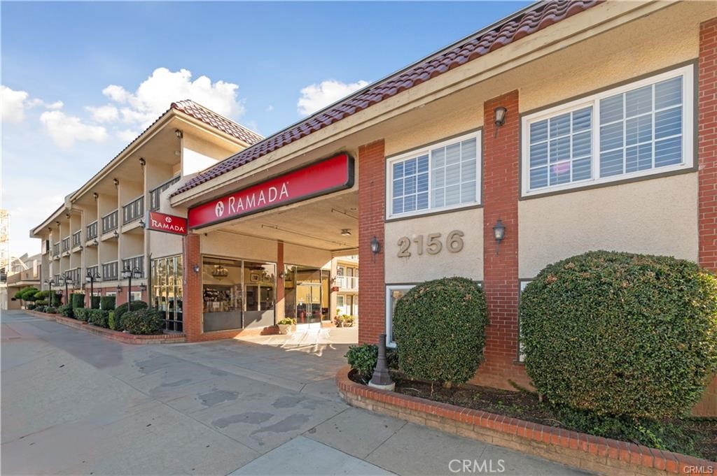2156 E Colorado Boulevard