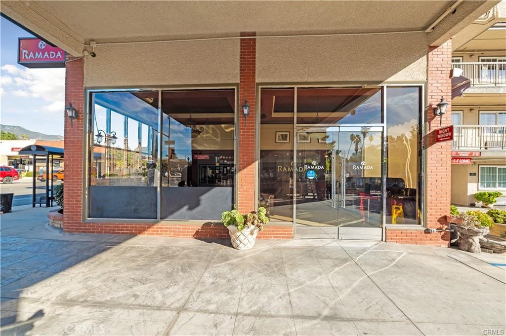 2156 E Colorado Boulevard