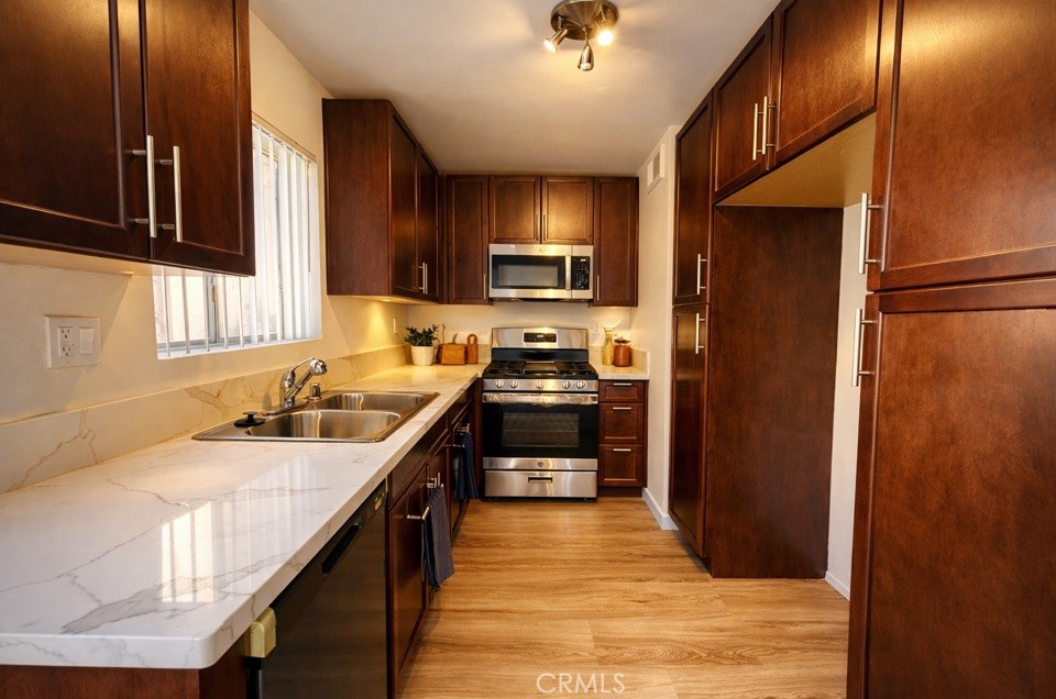 9831 Sepulveda 12