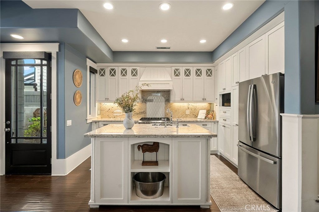 713 Larkspur Avenue, Corona Del Mar CA 92625 - Photo 15