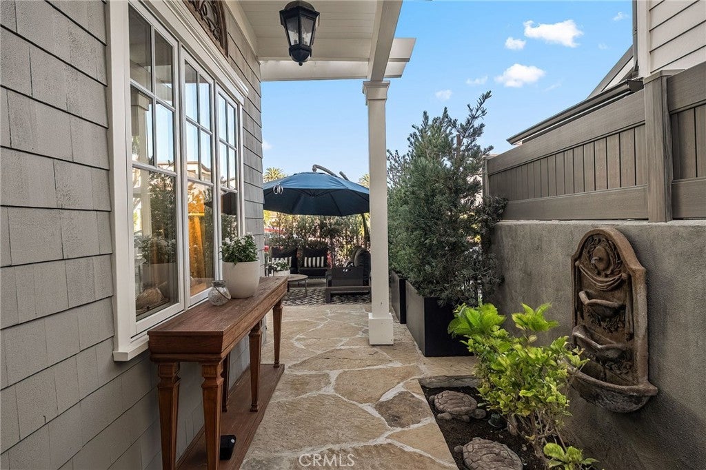 713 Larkspur Avenue, Corona Del Mar CA 92625 - Photo 8