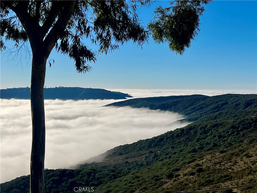 28832 Top Of The World