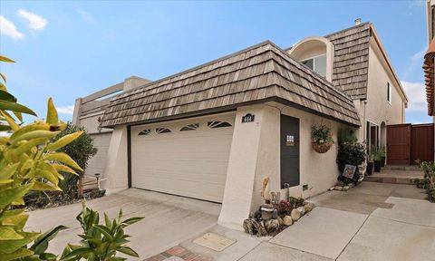 Photo of 444 Fathom Drive, San Mateo, CA 94404 (MLS # ML82032897)