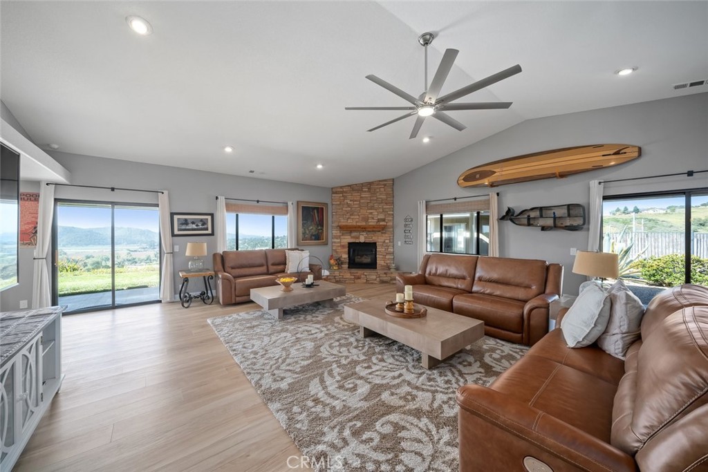 225 Pioneer Cir