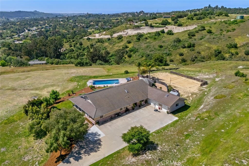225 Pioneer Cir