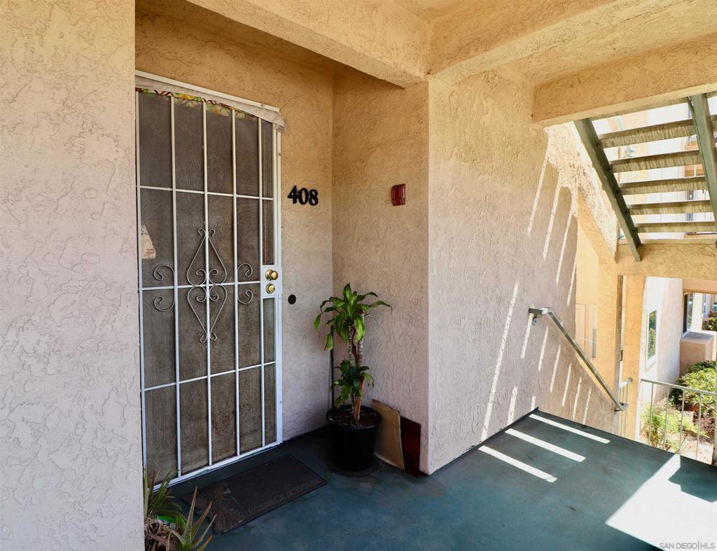 6454 Akins Ave 408