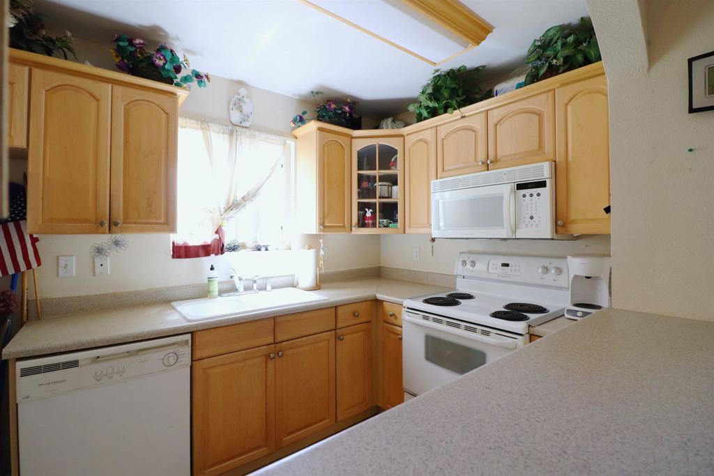 6454 Akins Ave 408