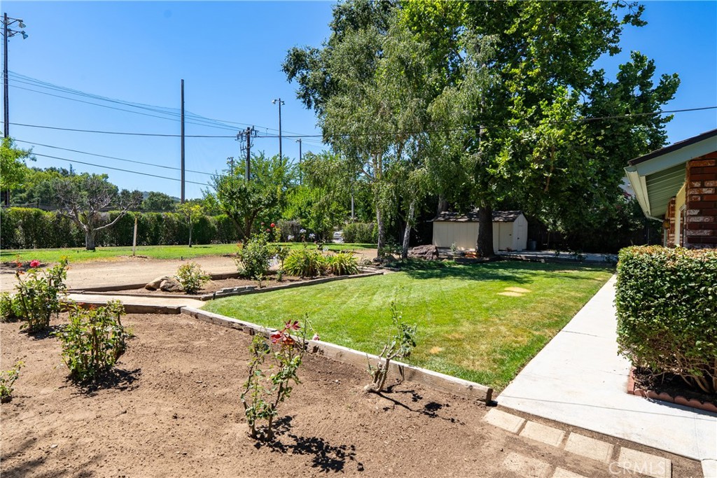 8960 Azucena Avenue