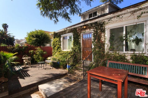 Photo of 547 Brooks Avenue #Front Unit, Venice, CA 90291 (MLS # 26103660)