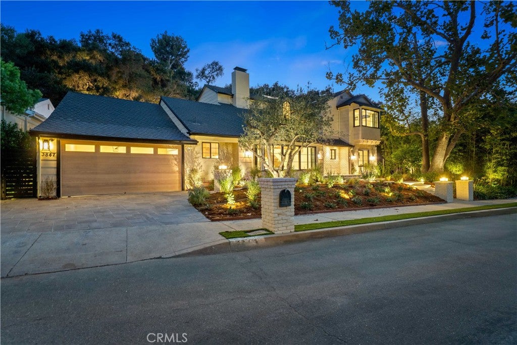 3847 Royal Woods Drive