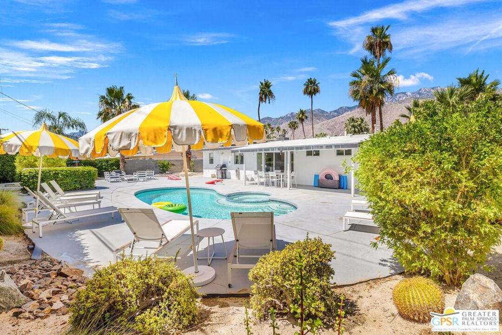 242 Cerritos Drive
