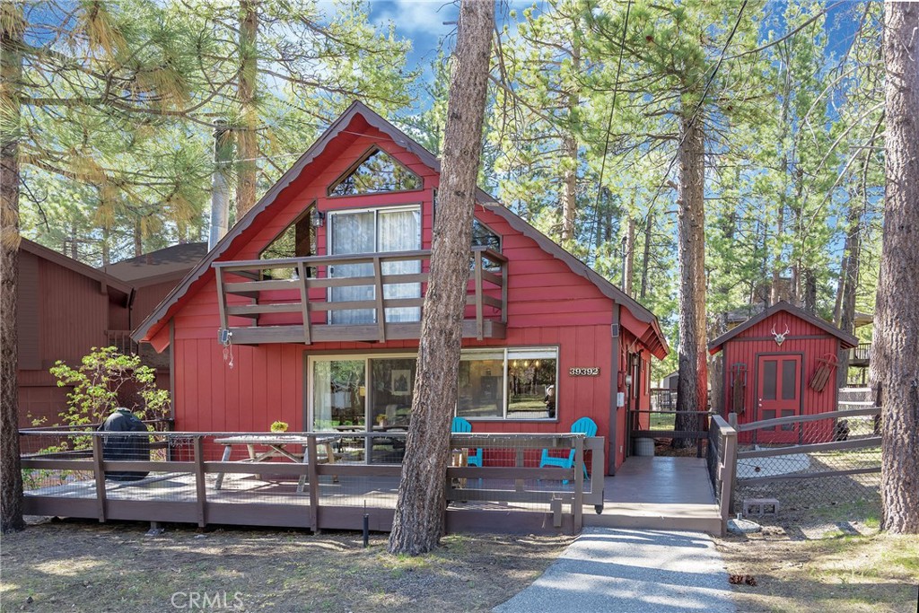 39392 Willow Landing Road