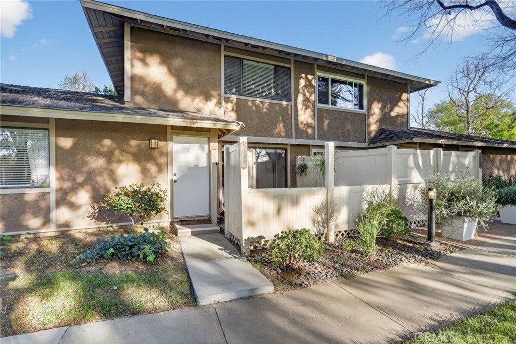 28867 Conejo View Dr