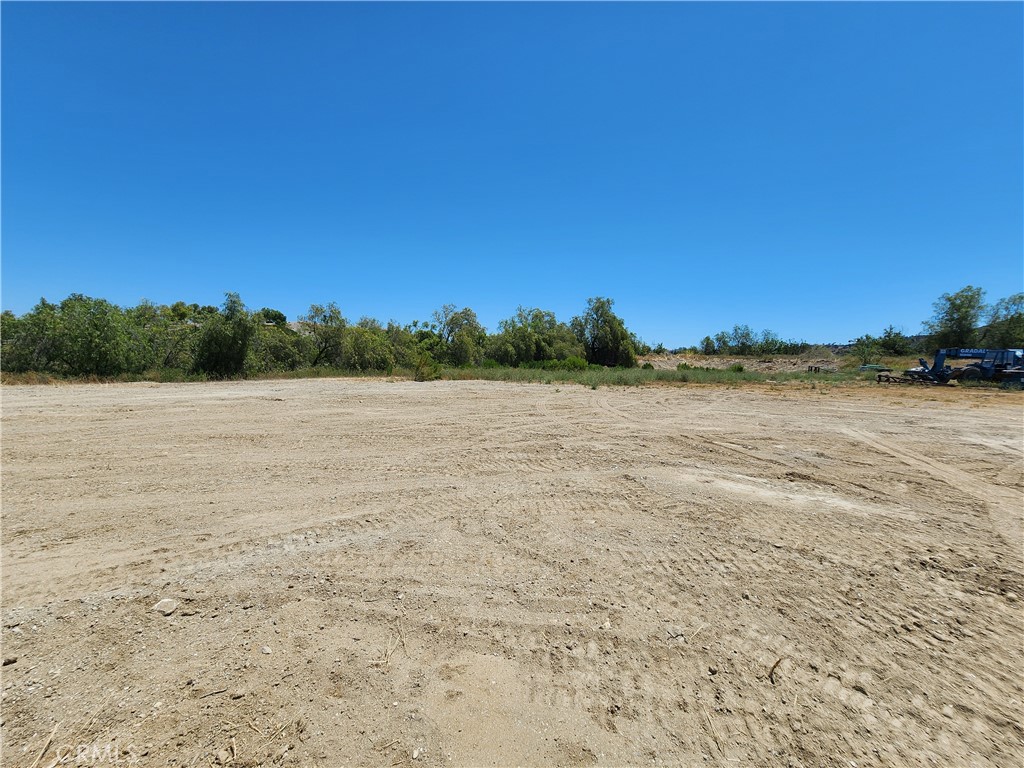 24000 Hidden Ridge Road