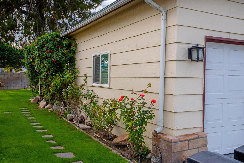 Desert Sands Mobile - Manufactured In Park