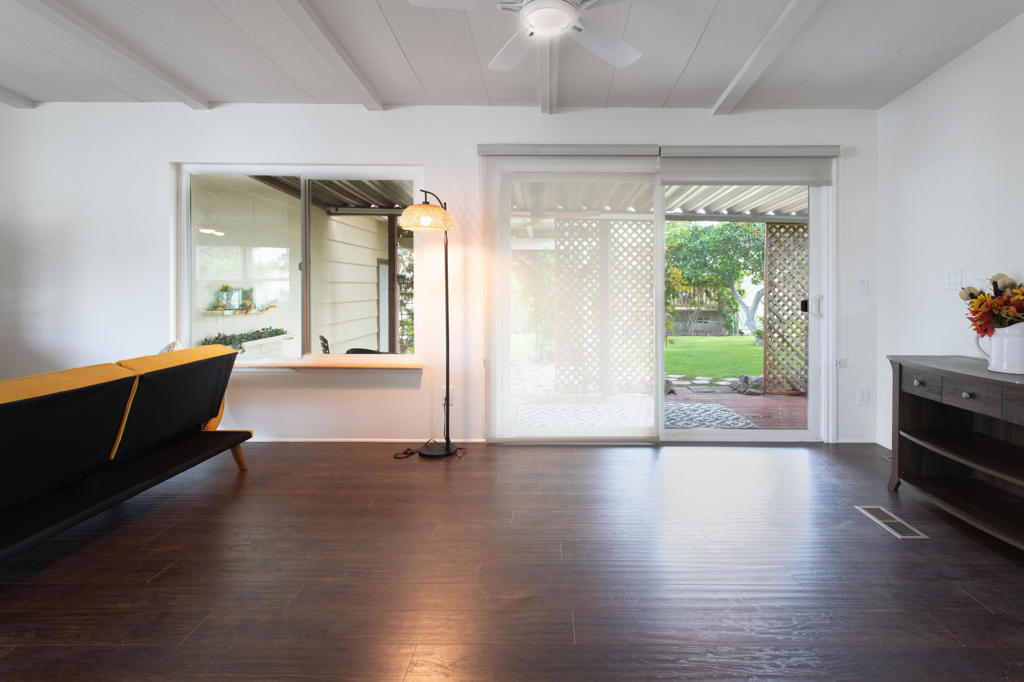 Desert Sands Mobile - Manufactured In Park