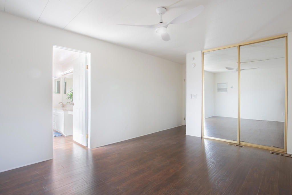 Desert Sands Mobile - Manufactured In Park