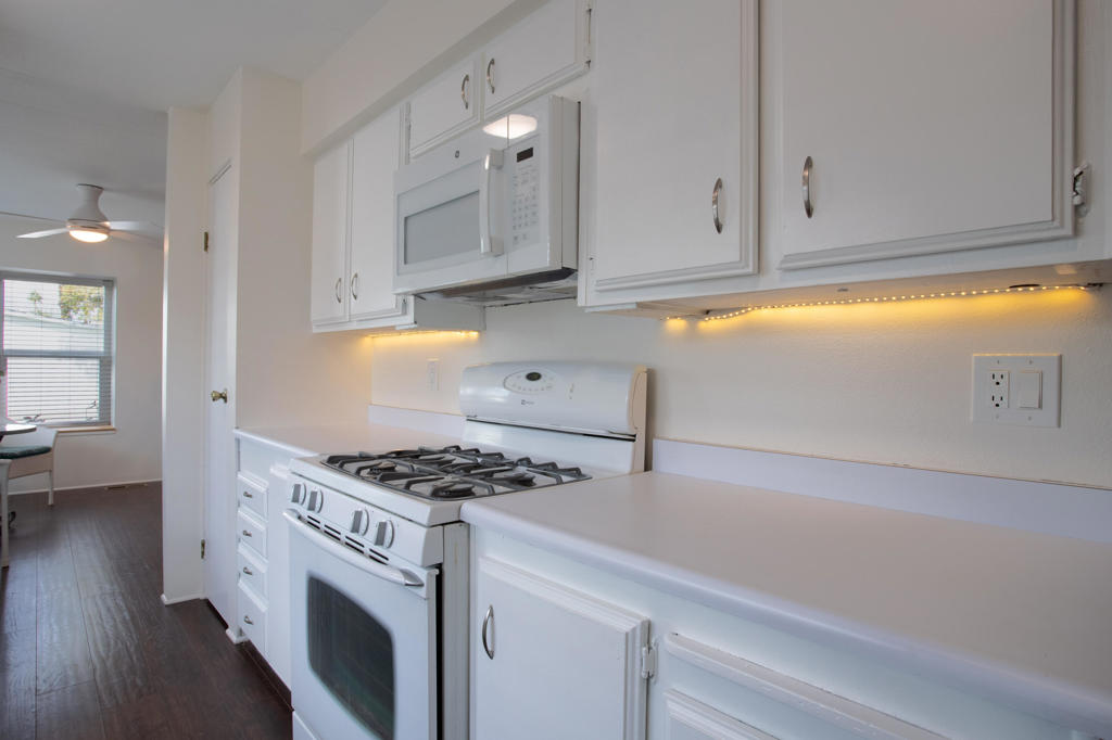 Desert Sands Mobile - Manufactured In Park