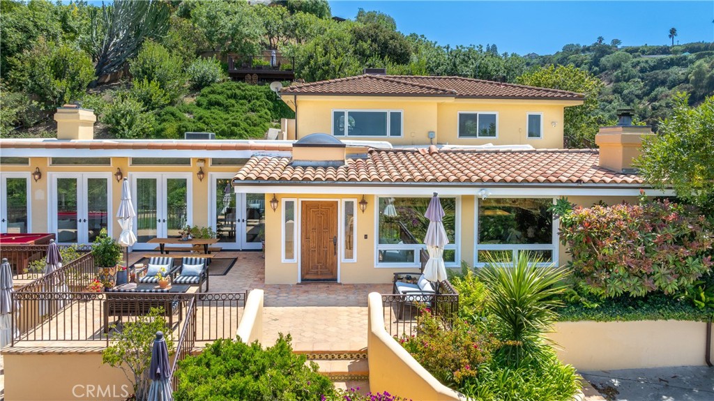 3913 Ventura Canyon