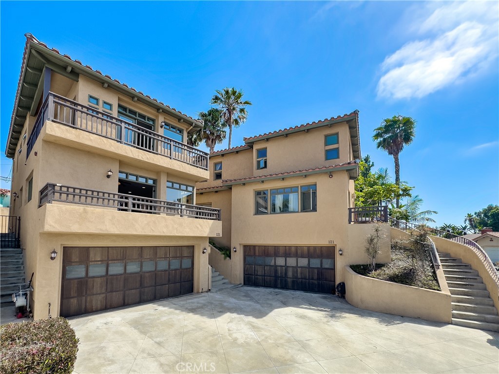 121 Loma Lane