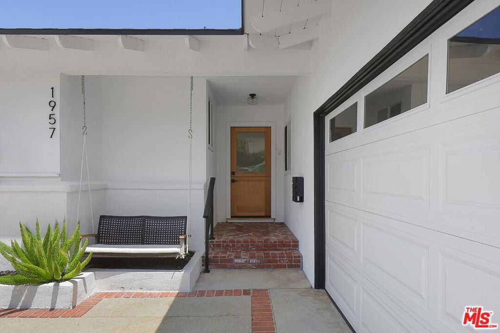 1957 Redondela Drive