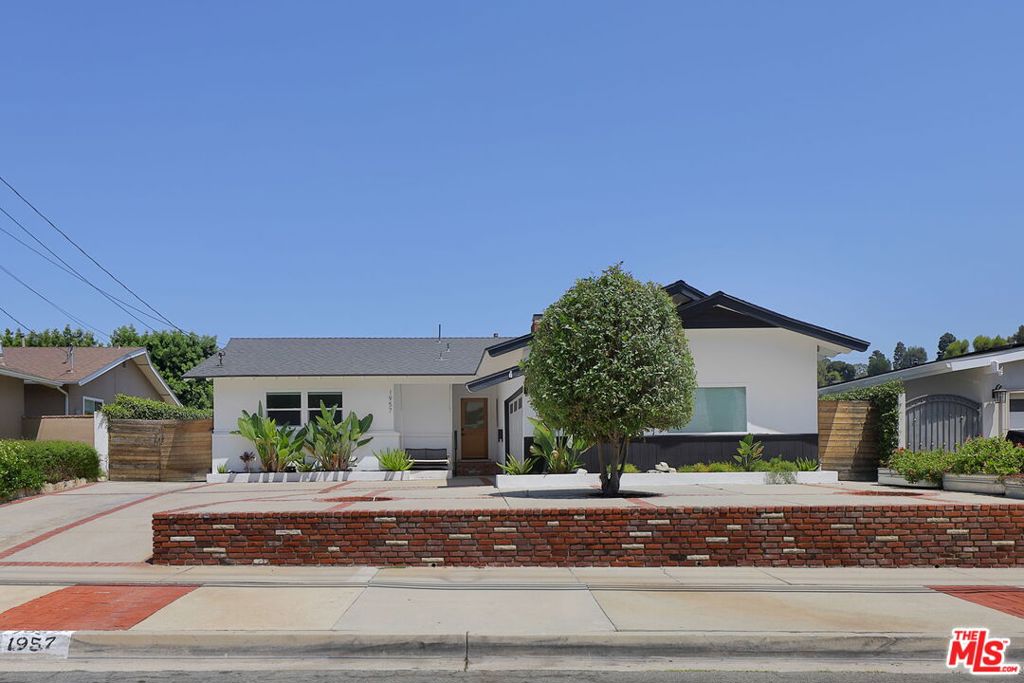 1957 Redondela Drive