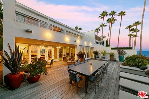 Photo of 27428 Pacific Coast Highway Hwy, Malibu, CA 90265 (MLS # 25573283)