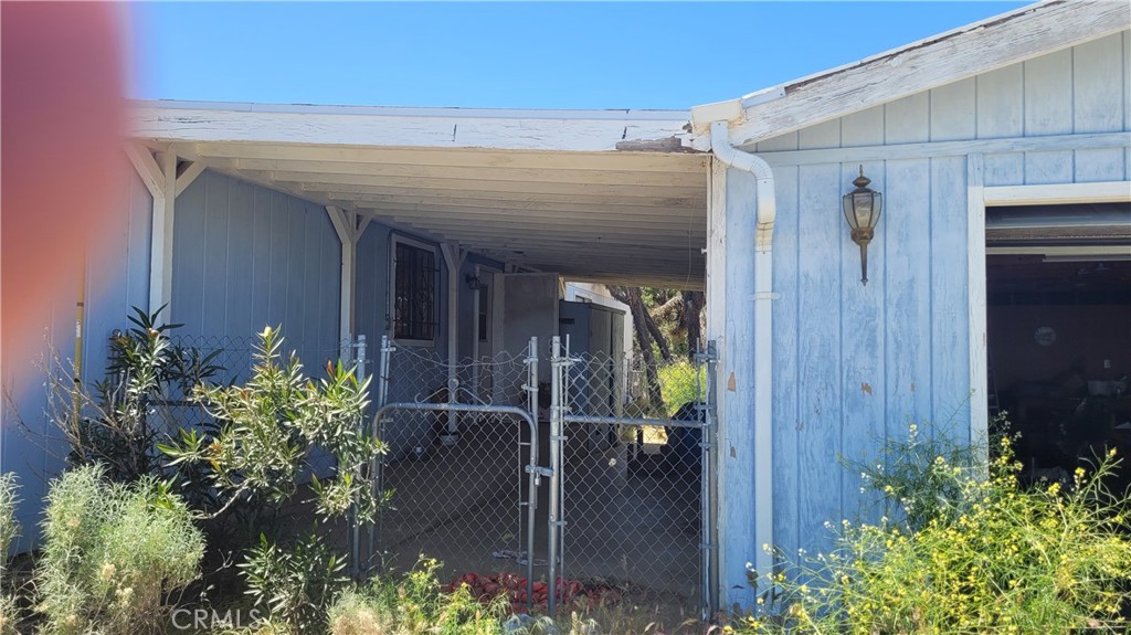 633 Cholla Road