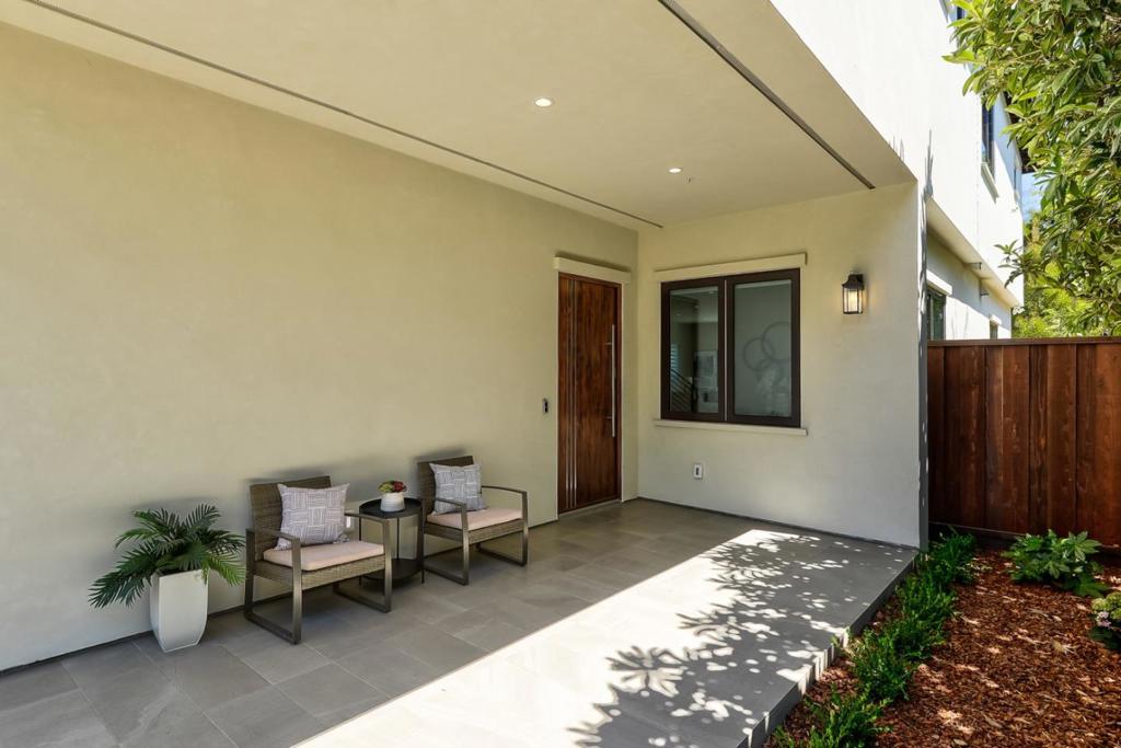 671 Live Oak Avenue