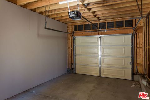 Tiny photo for 1122 S Hayworth Avenue, Los Angeles, CA 90035 (MLS # 25626599)