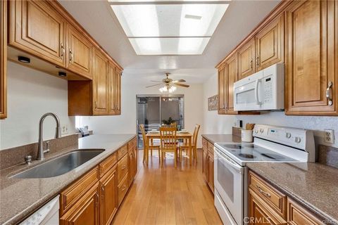 5581 Crescent Avenue B6 Cypress CA 90630