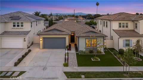 Photo of 14432 Windfall Lane, Huntington Beach, CA 92647 (MLS # OC25258424)