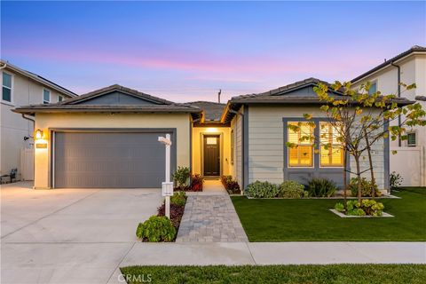 Photo of 14432 Windfall Lane, Huntington Beach, CA 92647 (MLS # OC25258424)